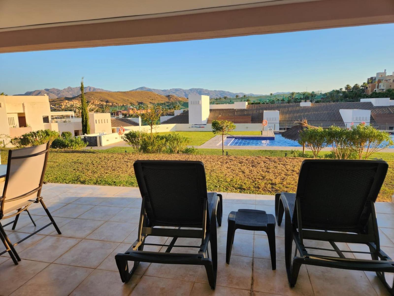 Bajo Con Vistas A La Piscina En Valle Del Este Golf Vera Exterior foto